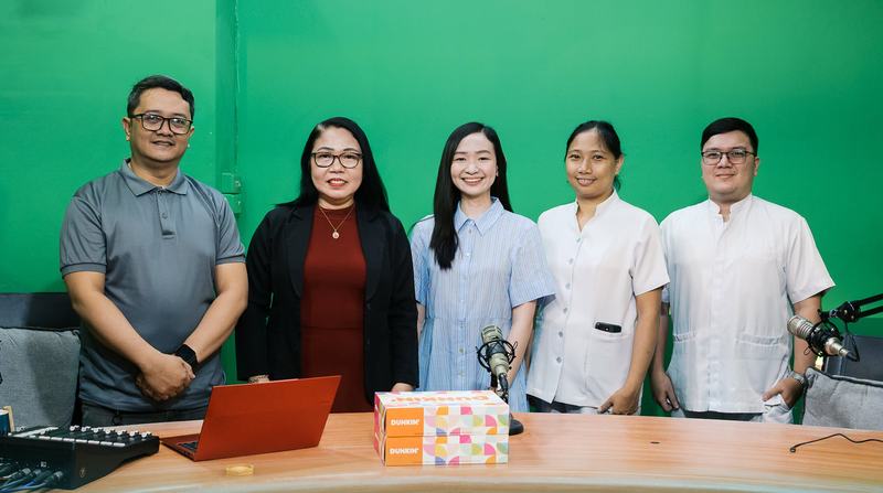 ZDH's Chief Nurse and the Cuento y Salud hosts in the GBPI TV-11 studio.